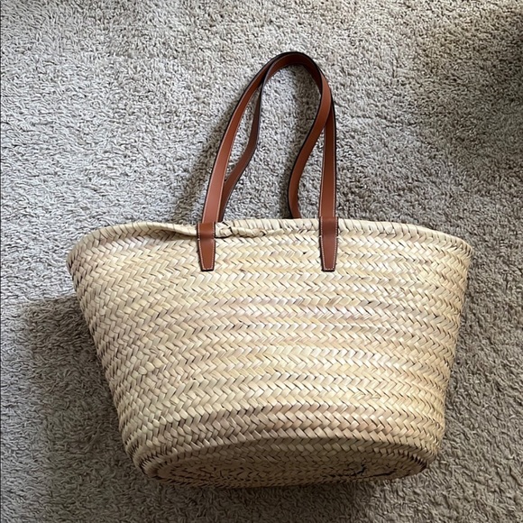 MEDIUM TRIOMPHE CELINE CLASSIC PANIER IN PALM LEAVES AND CALFSKIN TAN - Picture 10 of 16